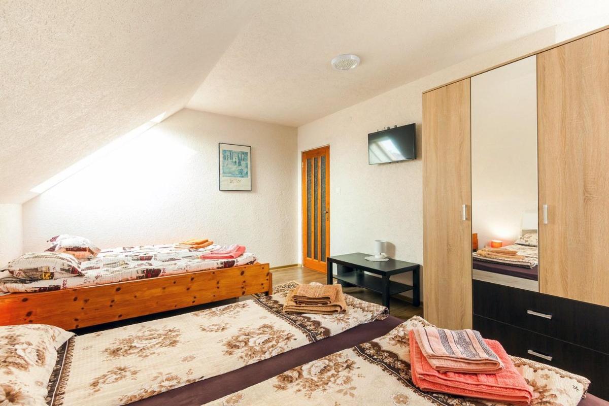 Eross Kulcsoshaz Villa Lăzarea Екстериор снимка