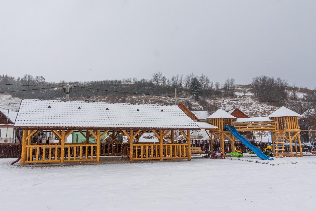 Eross Kulcsoshaz Villa Lăzarea Екстериор снимка
