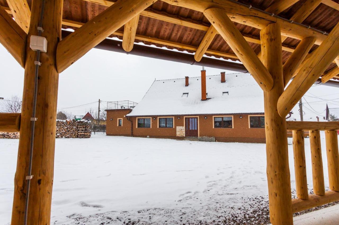 Eross Kulcsoshaz Villa Lăzarea Екстериор снимка
