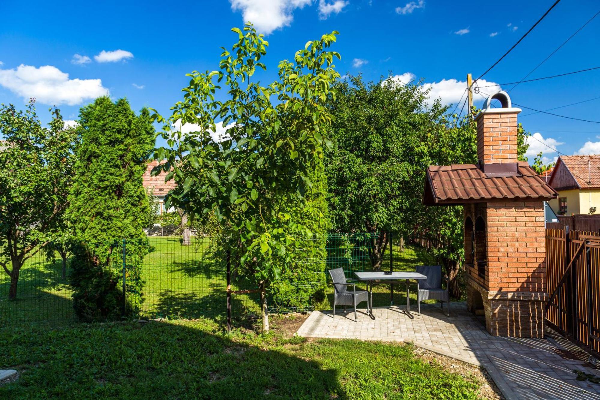 Eross Kulcsoshaz Villa Lăzarea Екстериор снимка