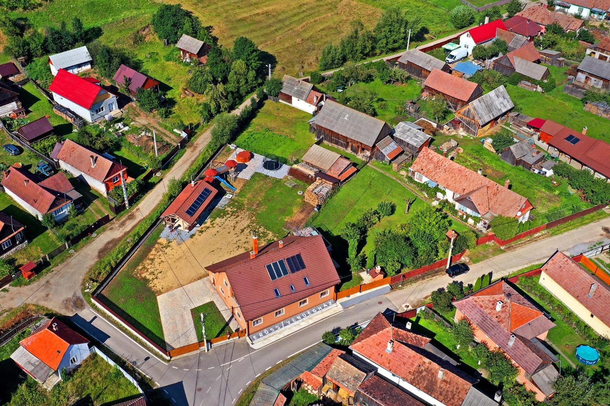 Eross Kulcsoshaz Villa Lăzarea Екстериор снимка